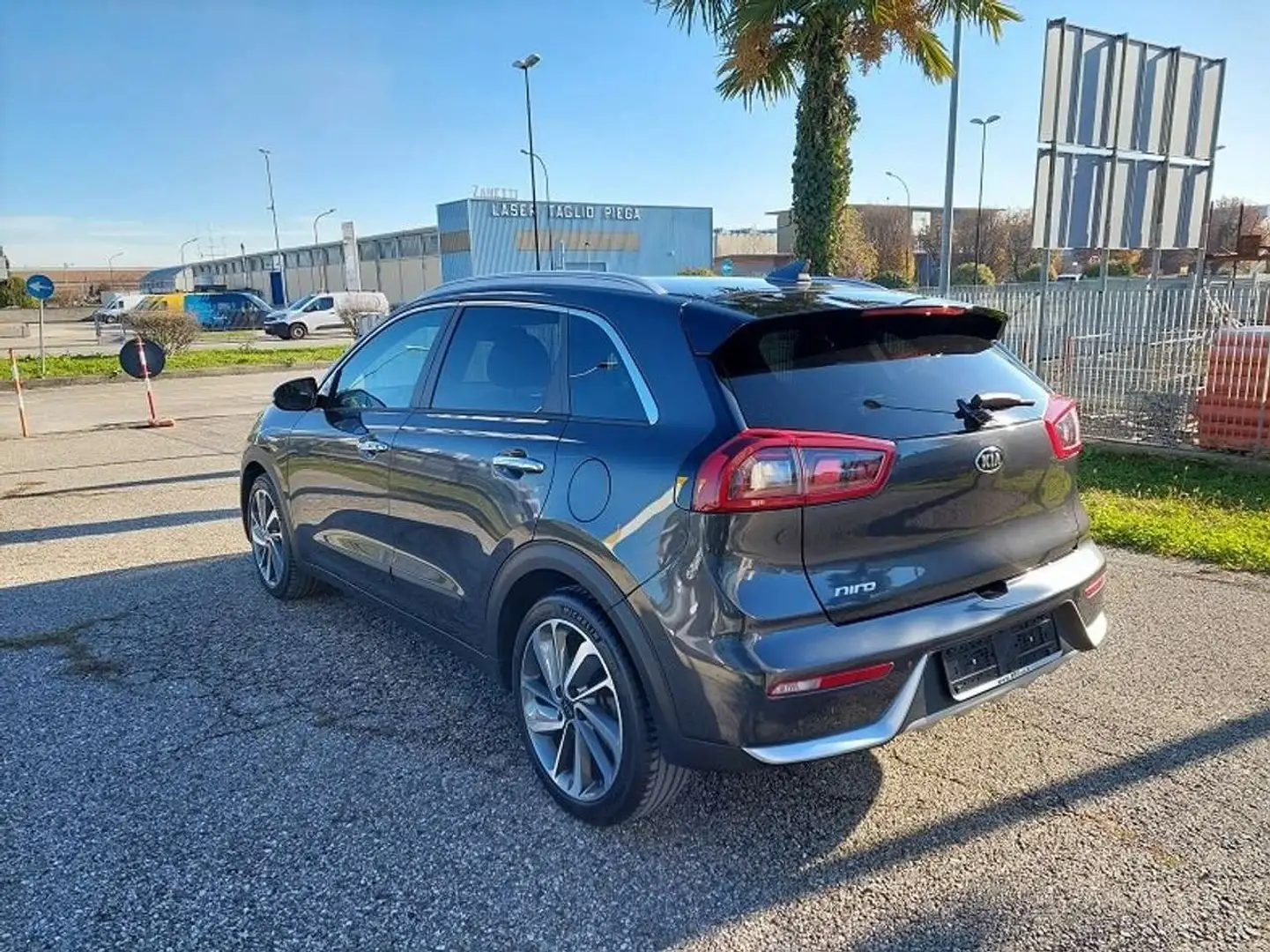 Kia Niro 1.6 GDi DCT HEV Grigio - 2