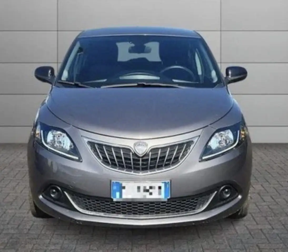 Lancia Ypsilon 2023