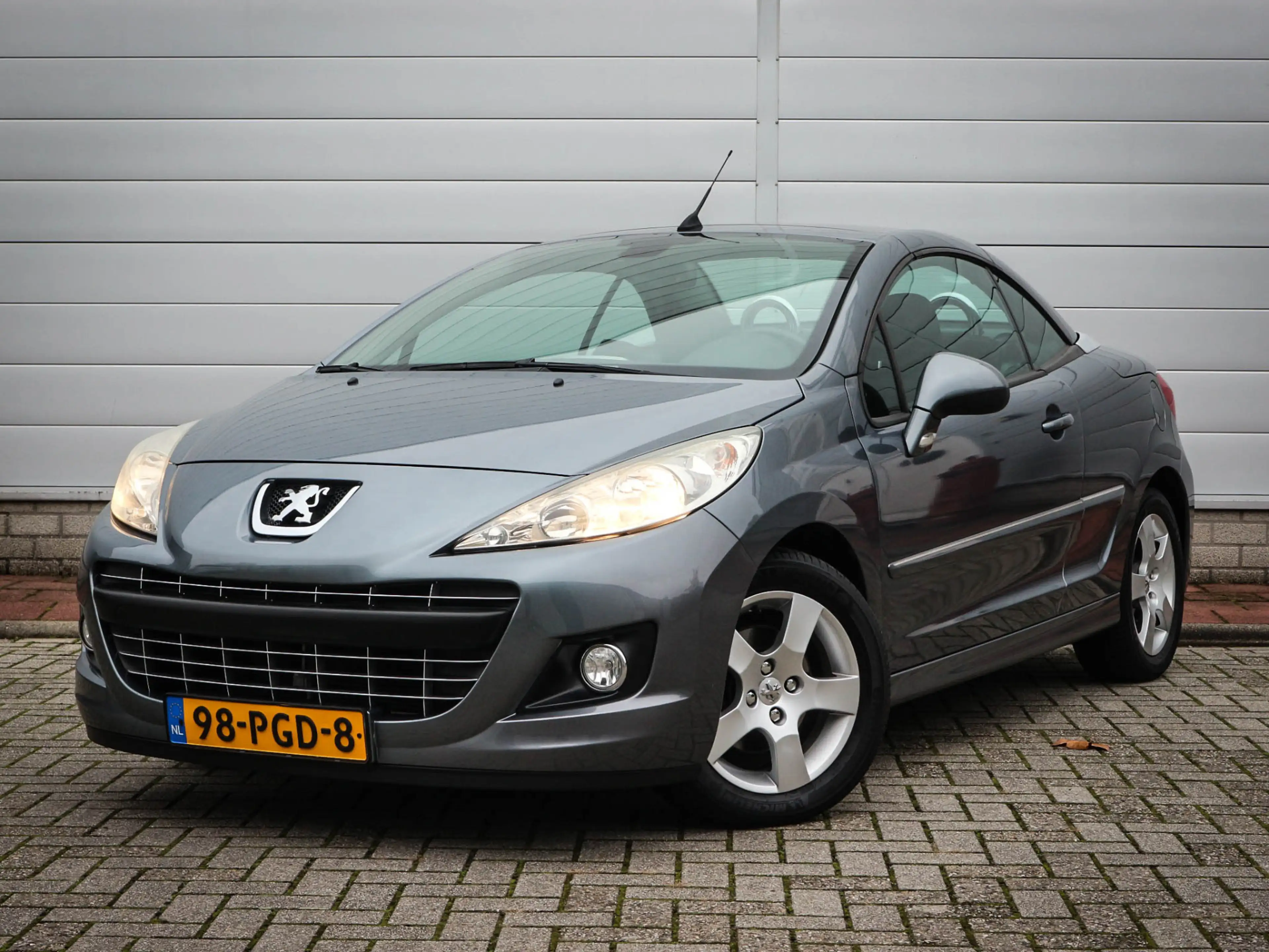 Peugeot 207 CC 1.6 VTi | Clima | Cruise | Pdc | Lichtmetaal | — photo 2