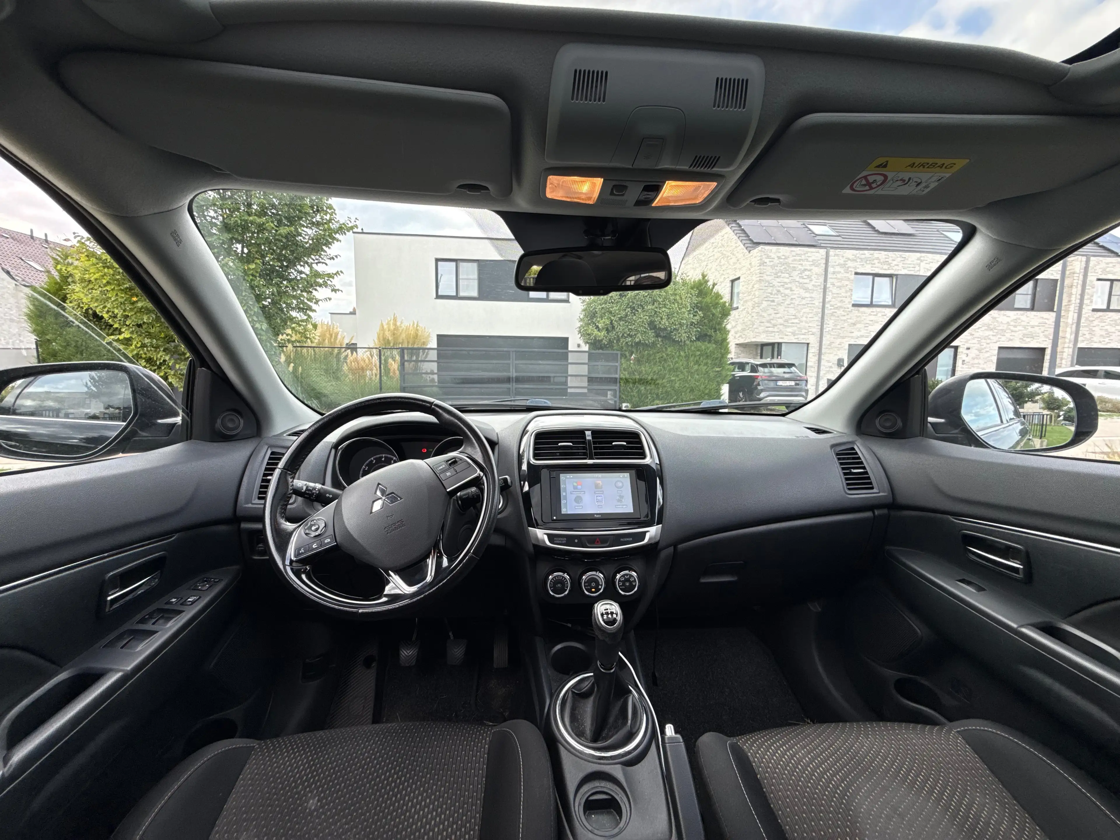Mitsubishi ASX ASX 1.6i 2WD Intense (EURO6) Toit Pano 1er propriétaire — photo 12