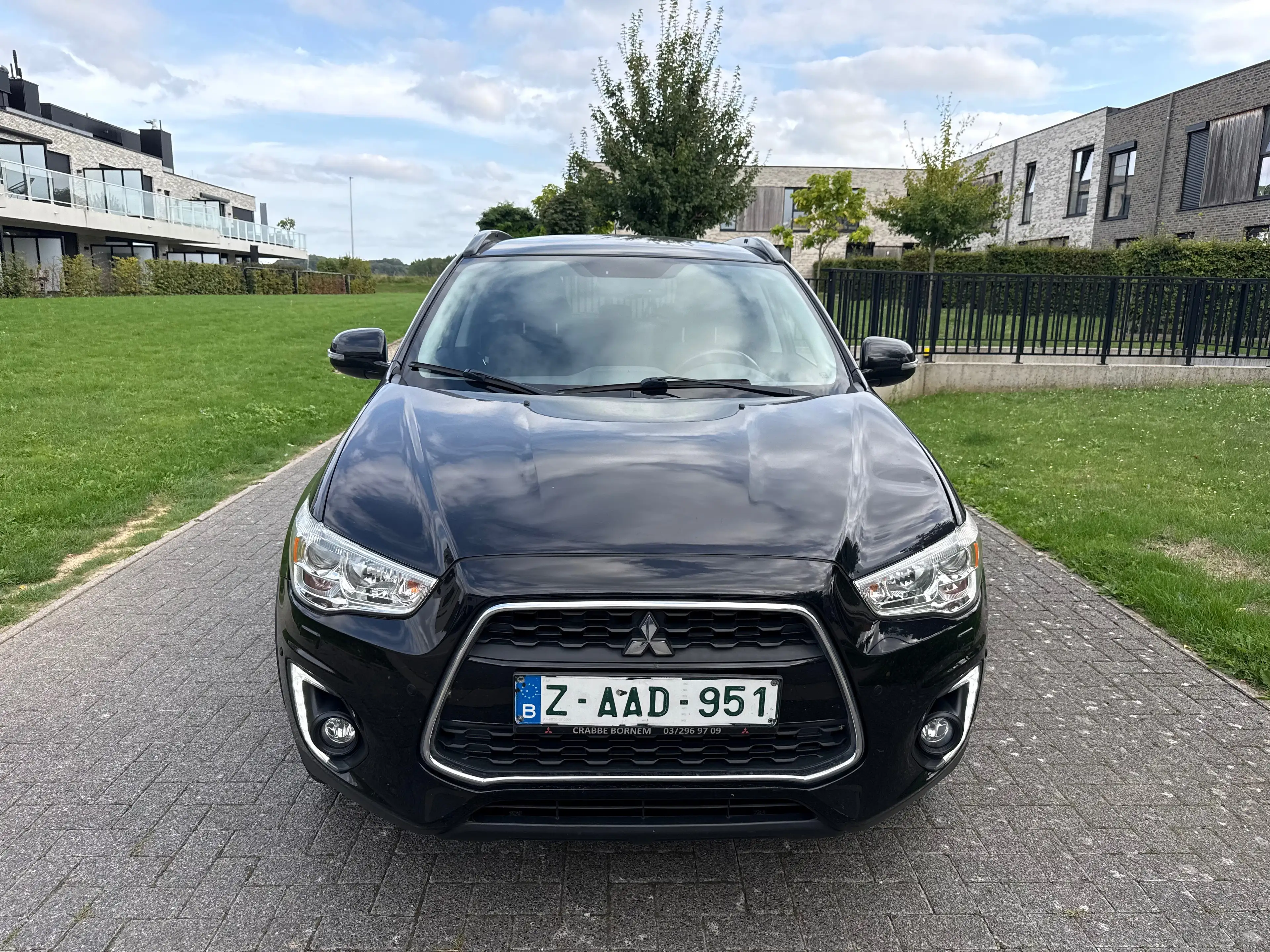 Mitsubishi ASX ASX 1.6i 2WD Intense (EURO6) Toit Pano 1er propriétaire — photo 2