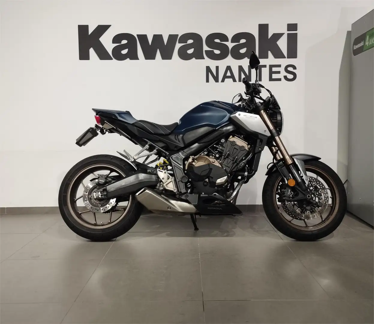 Honda CB 650 Azul - 2