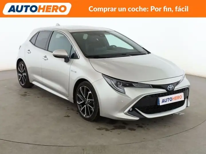Toyota Auris 2019, foto 8