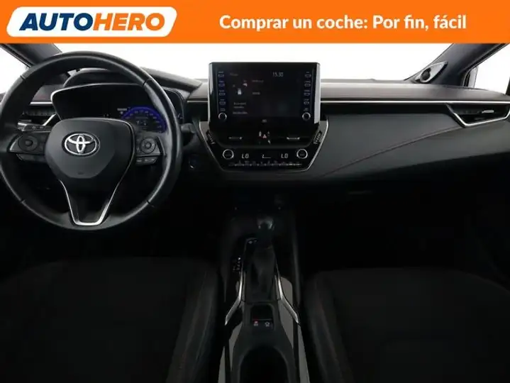 Toyota Auris 2019, foto 13