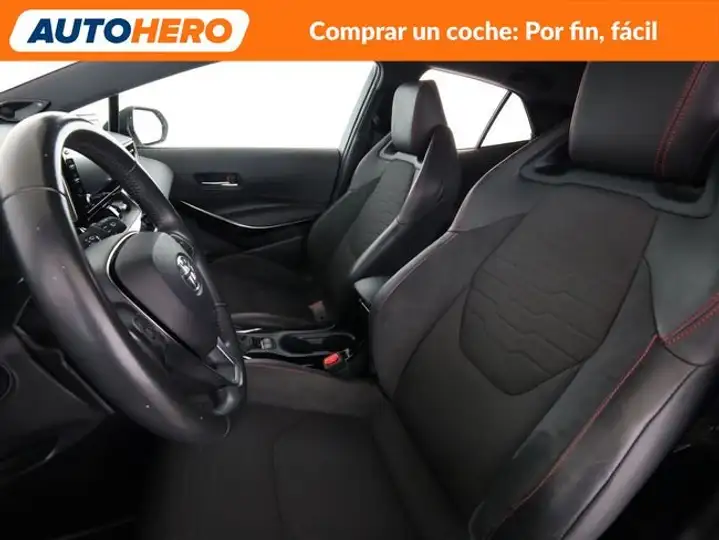 Toyota Auris 2019, foto 11