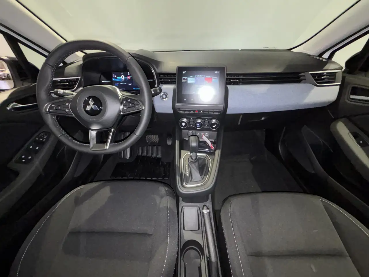 Mitsubishi Colt 2026 — фото 17