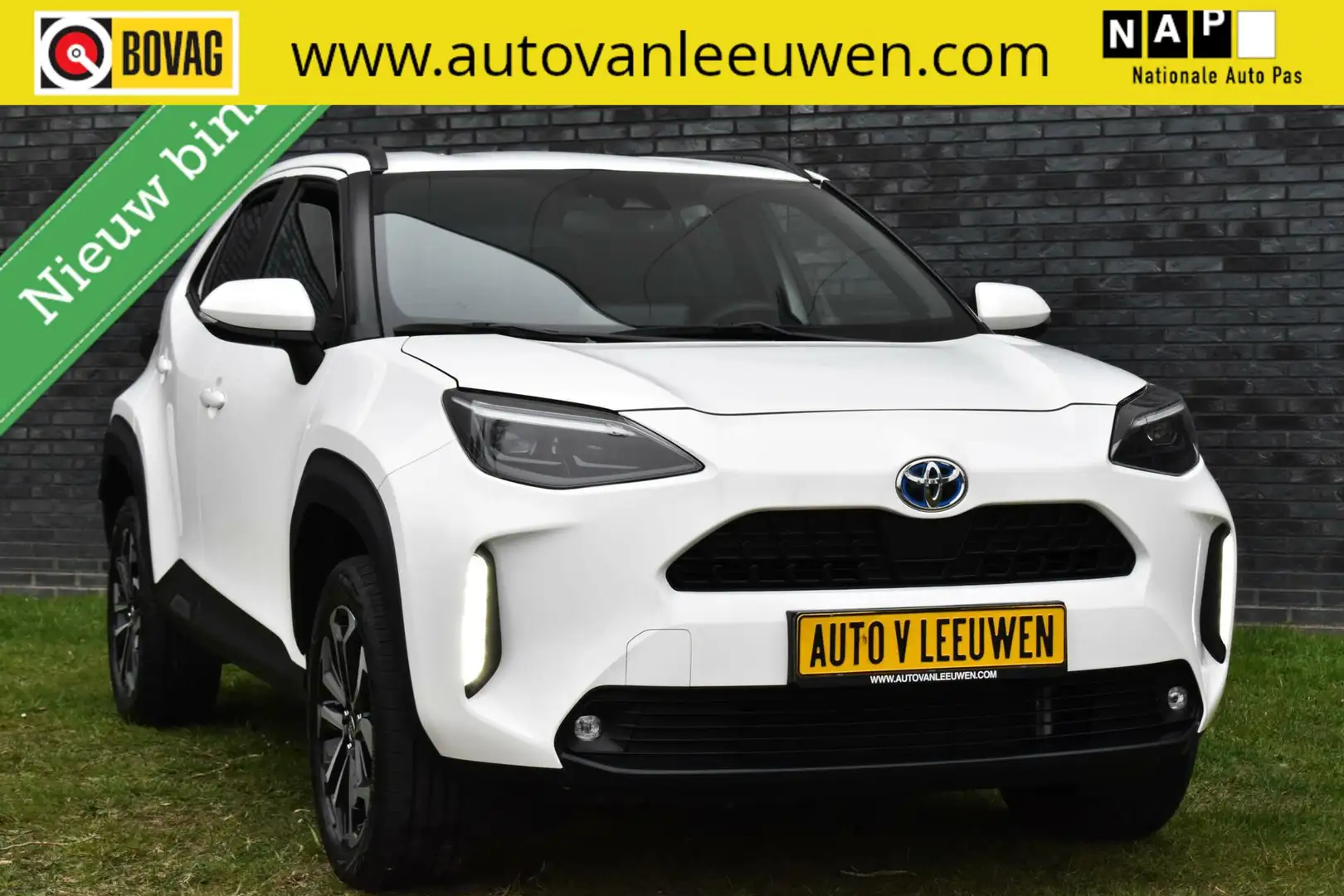 Toyota Yaris Cross 1.5 Hybrid NAVI/TREKHAAK/MATRIX/CAMERA/LED/ETC. Wit - 1