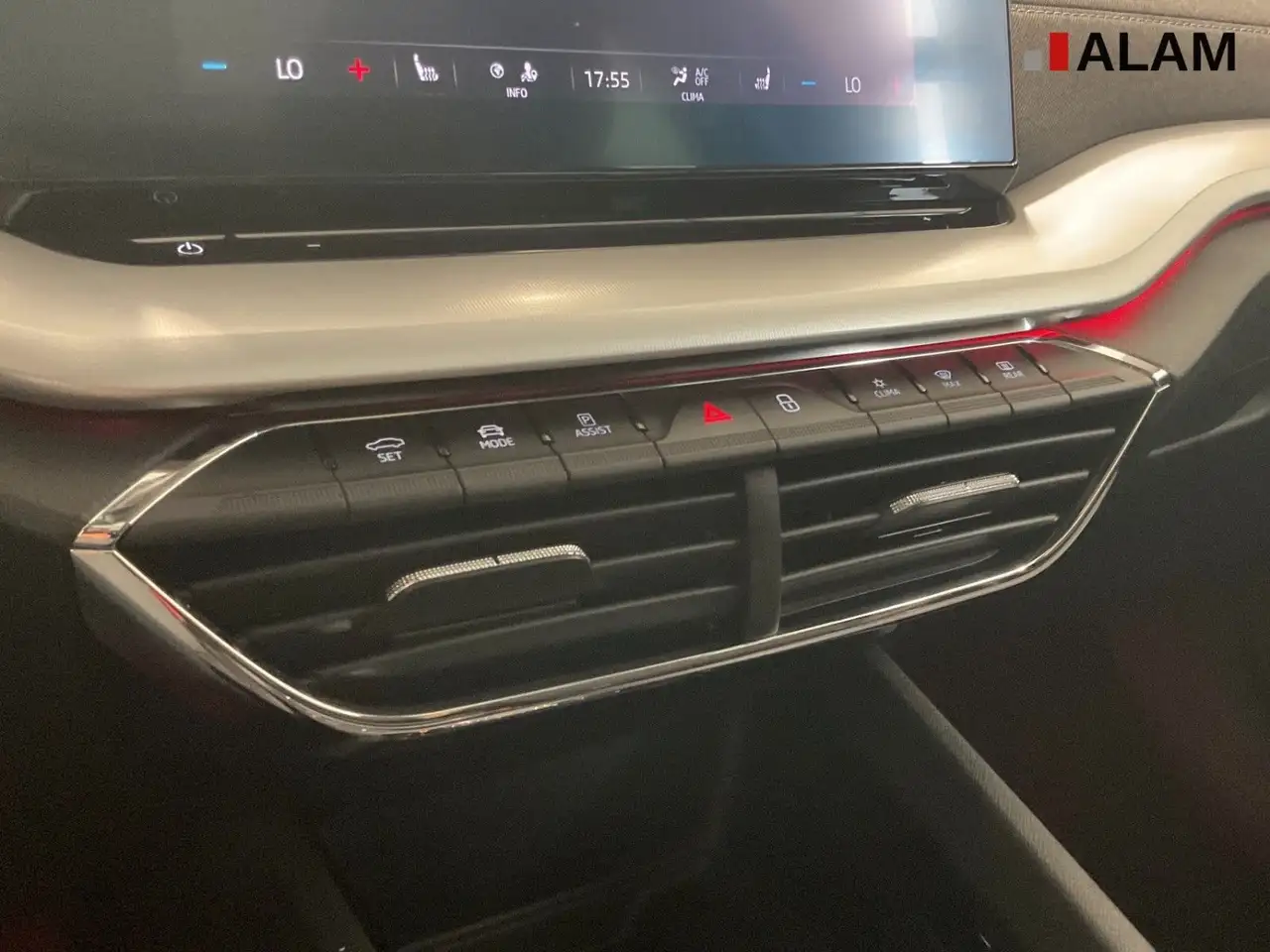 Skoda Octavia Combi First Edition 2,0 TDI DSG LED Pano, миниатюра 22