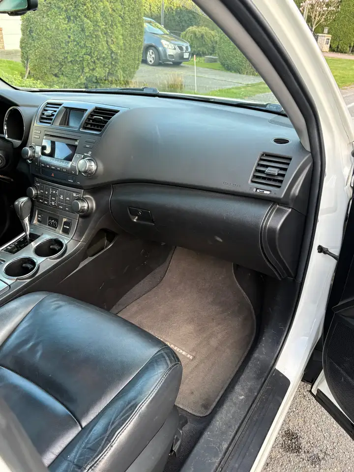Toyota Highlander снимка Toyota Highlander