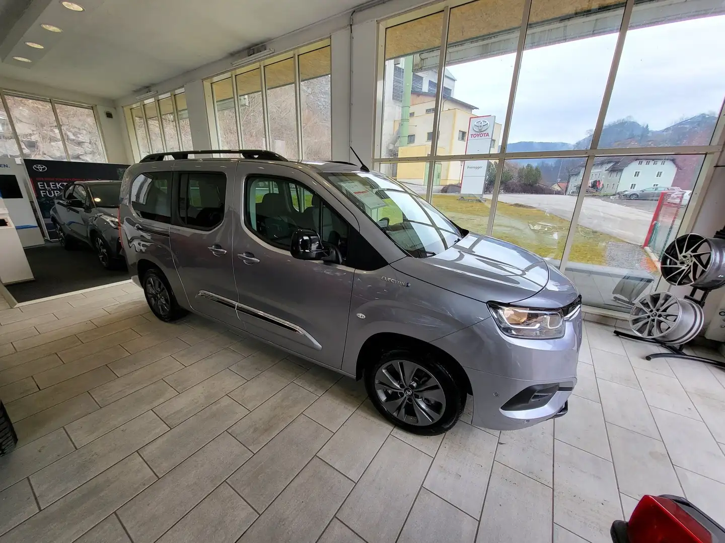 Toyota Proace City Verso L2 Electric Family + - 2