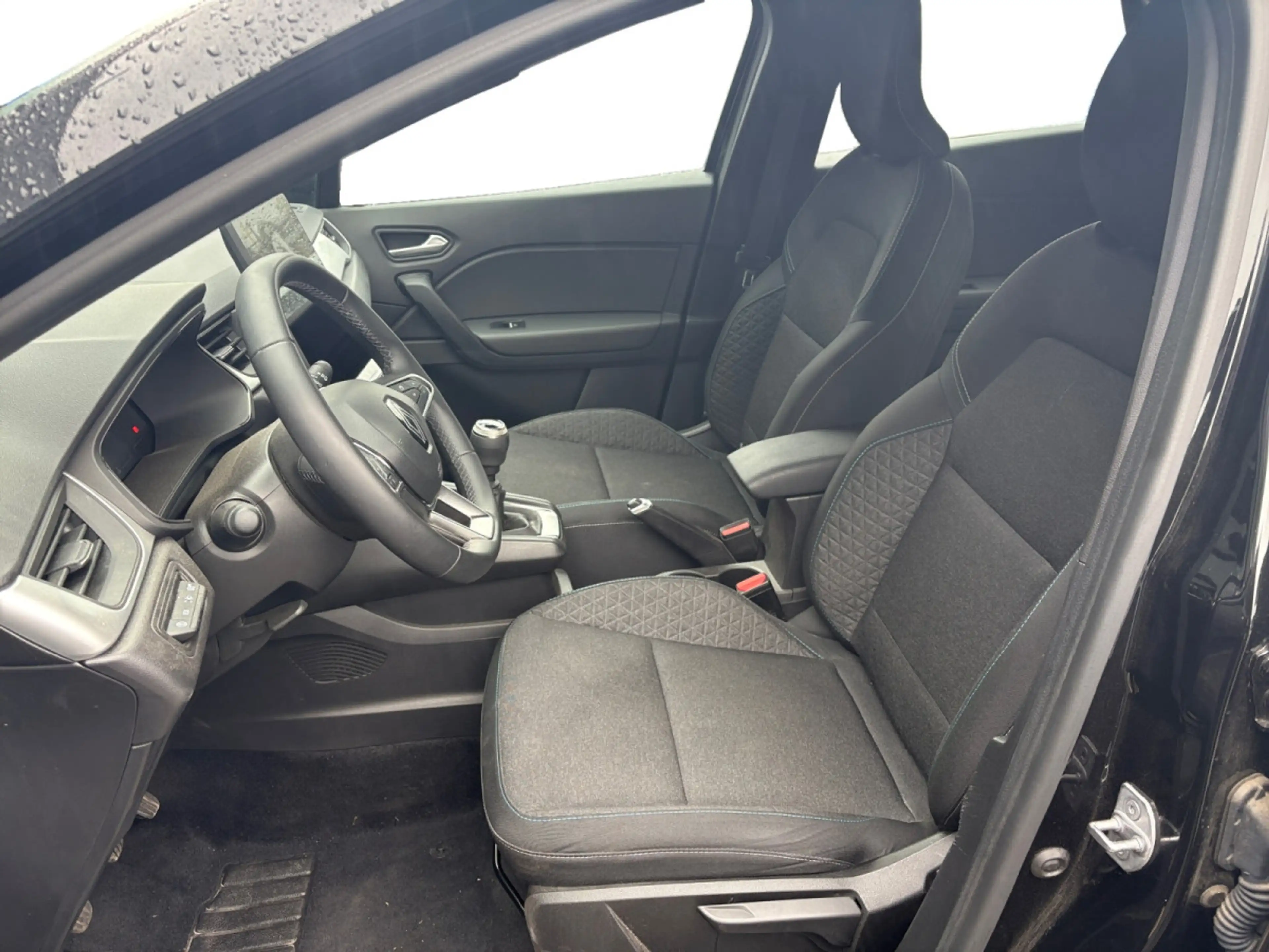 Renault Captur 1.0 TCe Evolution GPF — photo 6