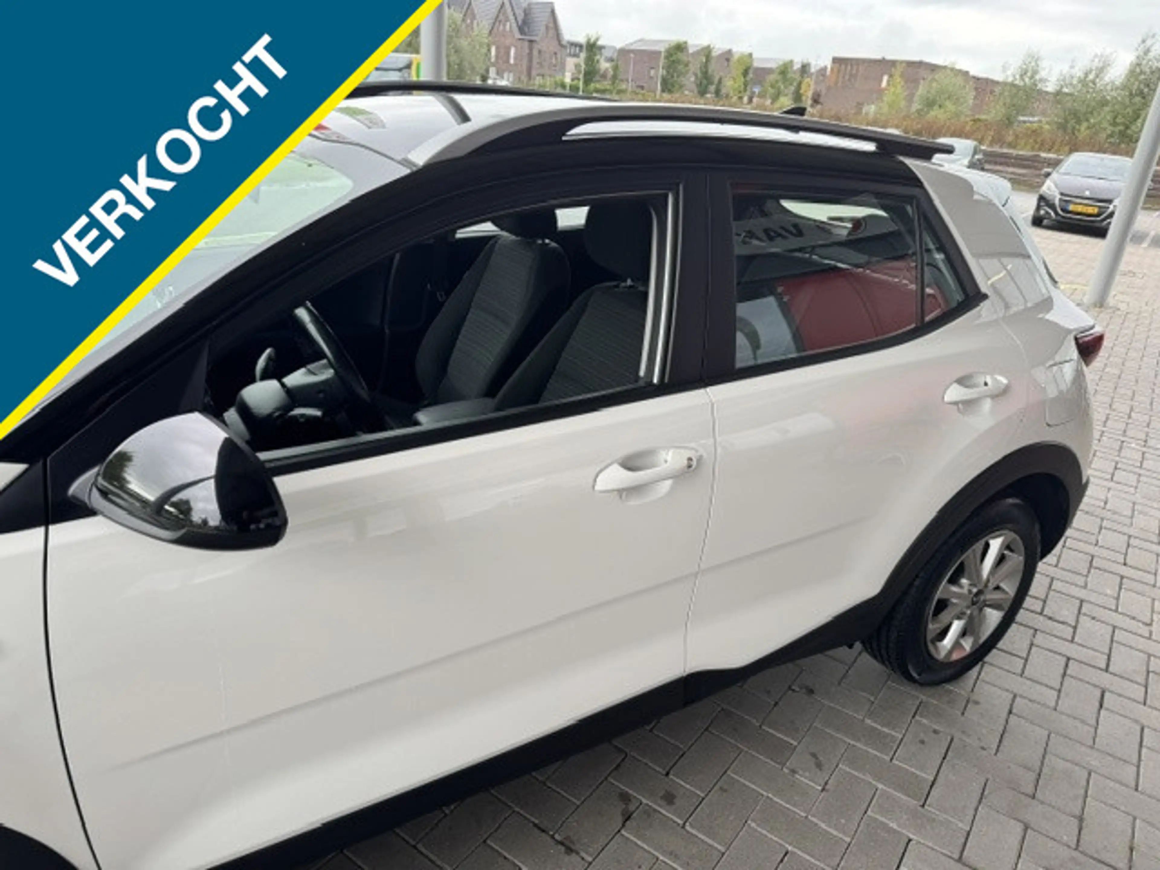 Kia Stonic 1.0 T-GDi MHEV HYBRID DYNAMICLINE + ECC/NAVI/LMV/P — photo 34