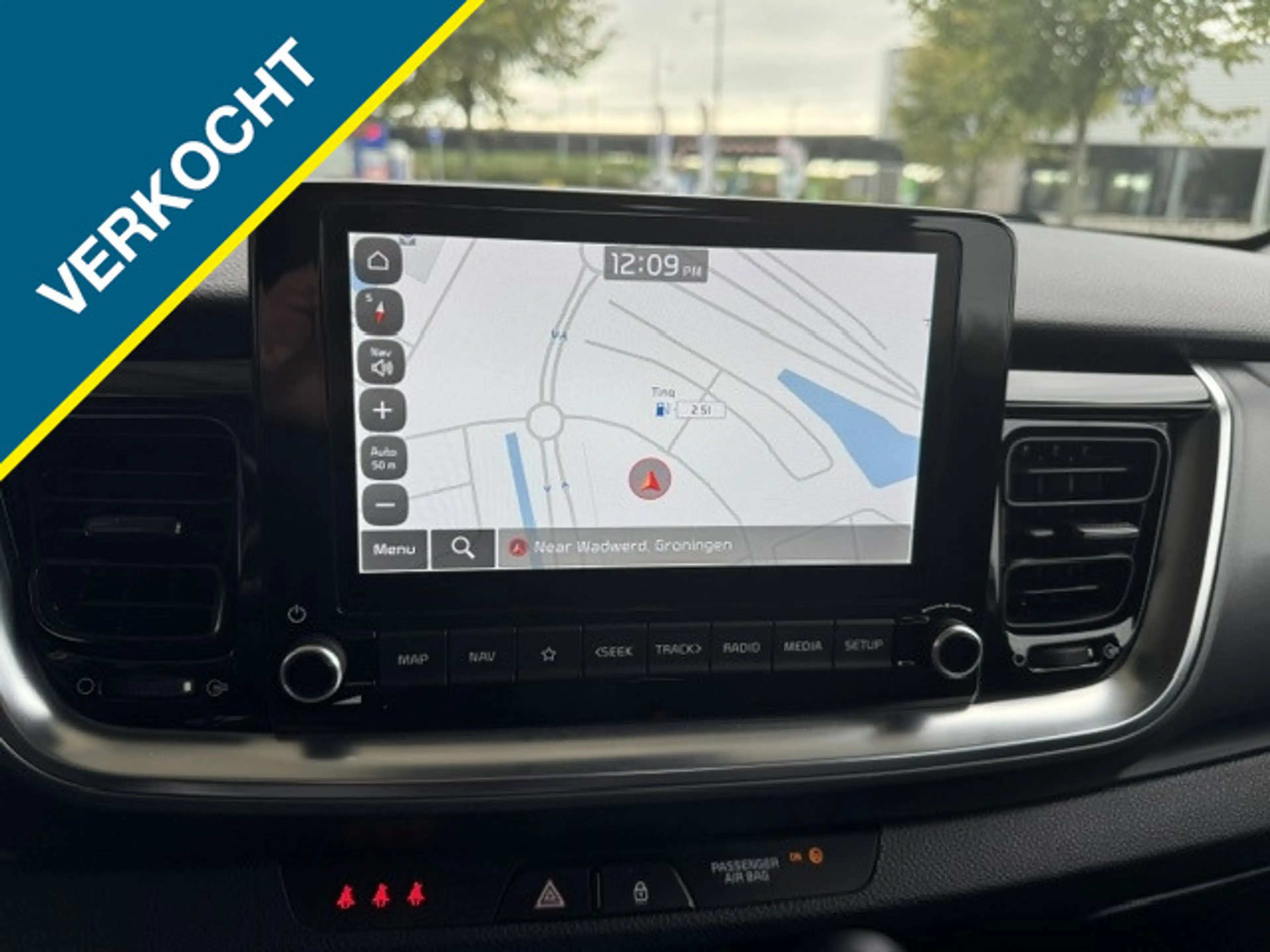 Kia Stonic 1.0 T-GDi MHEV HYBRID DYNAMICLINE + ECC/NAVI/LMV/P — photo 13