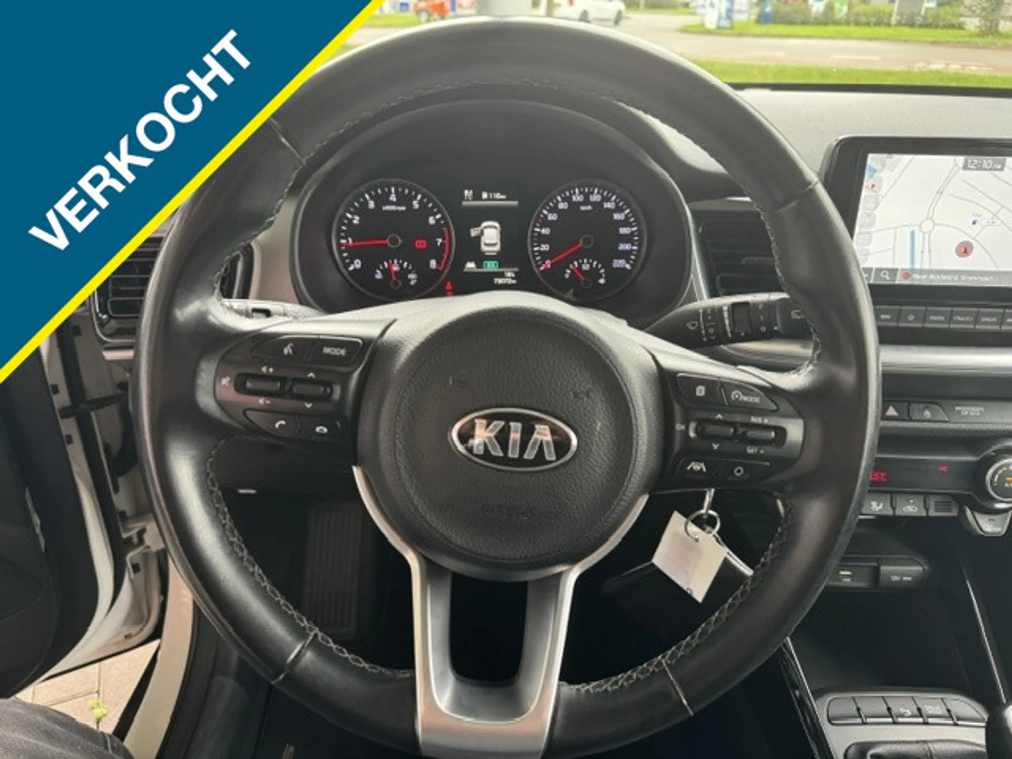 Kia Stonic 1.0 T-GDi MHEV HYBRID DYNAMICLINE + ECC/NAVI/LMV/P — photo 10