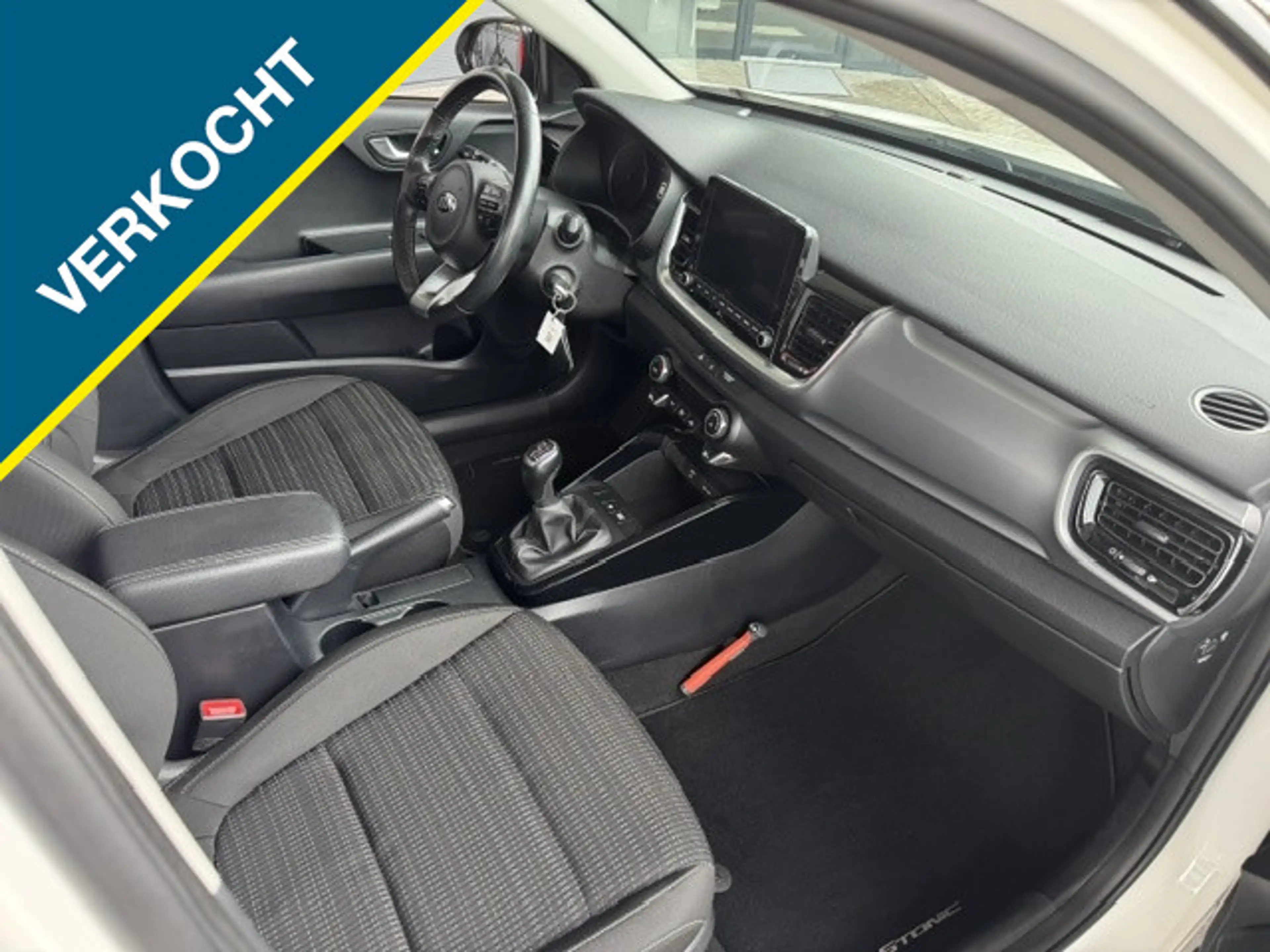 Kia Stonic 1.0 T-GDi MHEV HYBRID DYNAMICLINE + ECC/NAVI/LMV/P — photo 9