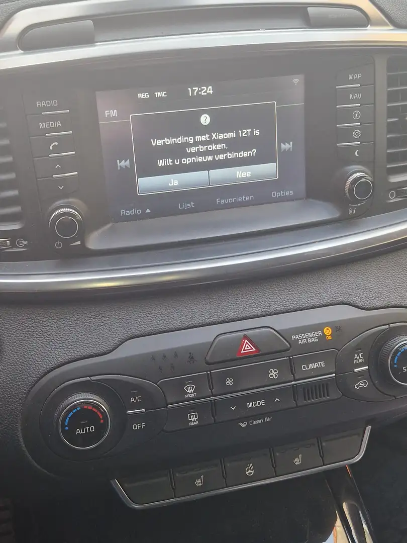 Kia Sorento 2.2 CRDi AWD Aut. Vision Gris - 2