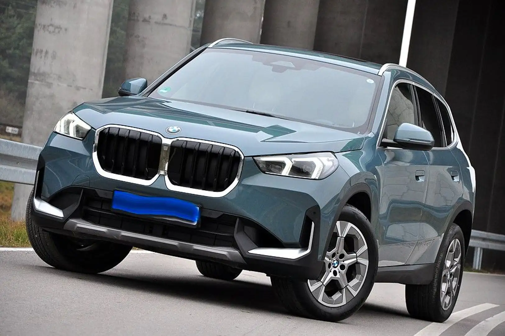 BMW X1 xDrive28i Steptronic Grün - 1