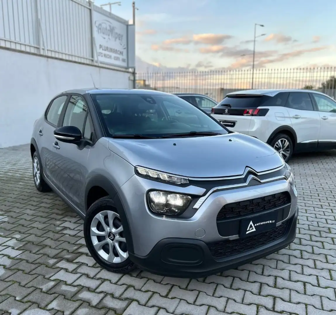 Citroen C3 PureTech 83 You TUA DA €174,50 ZERO ANTICIPO Grigio - 1