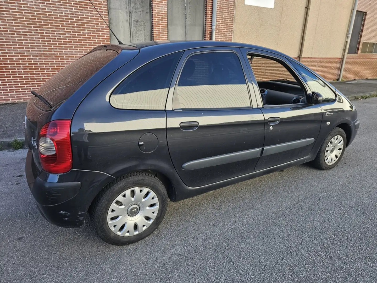 Citroen Xsara Picasso 2.0HDI SX Top Gris - 2