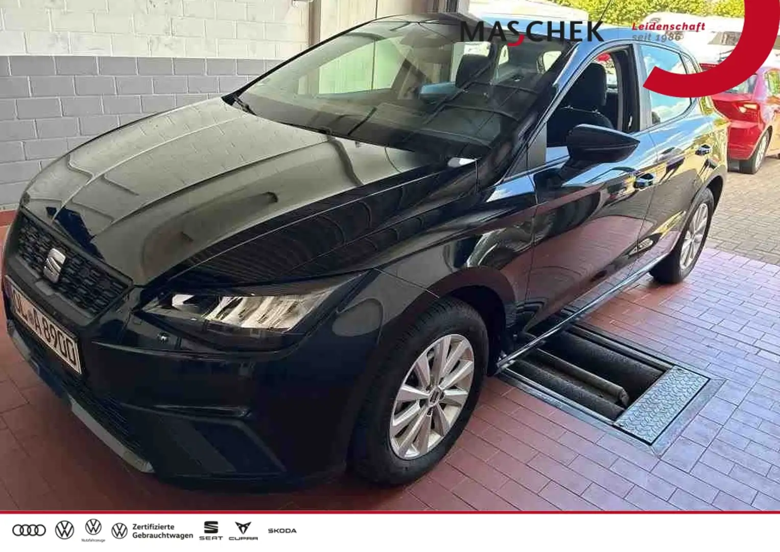 SEAT Ibiza 1.0 MPI Sitzh. 15Zoll Kamera PDC GRA AUT LED Kam. Schwarz - 1