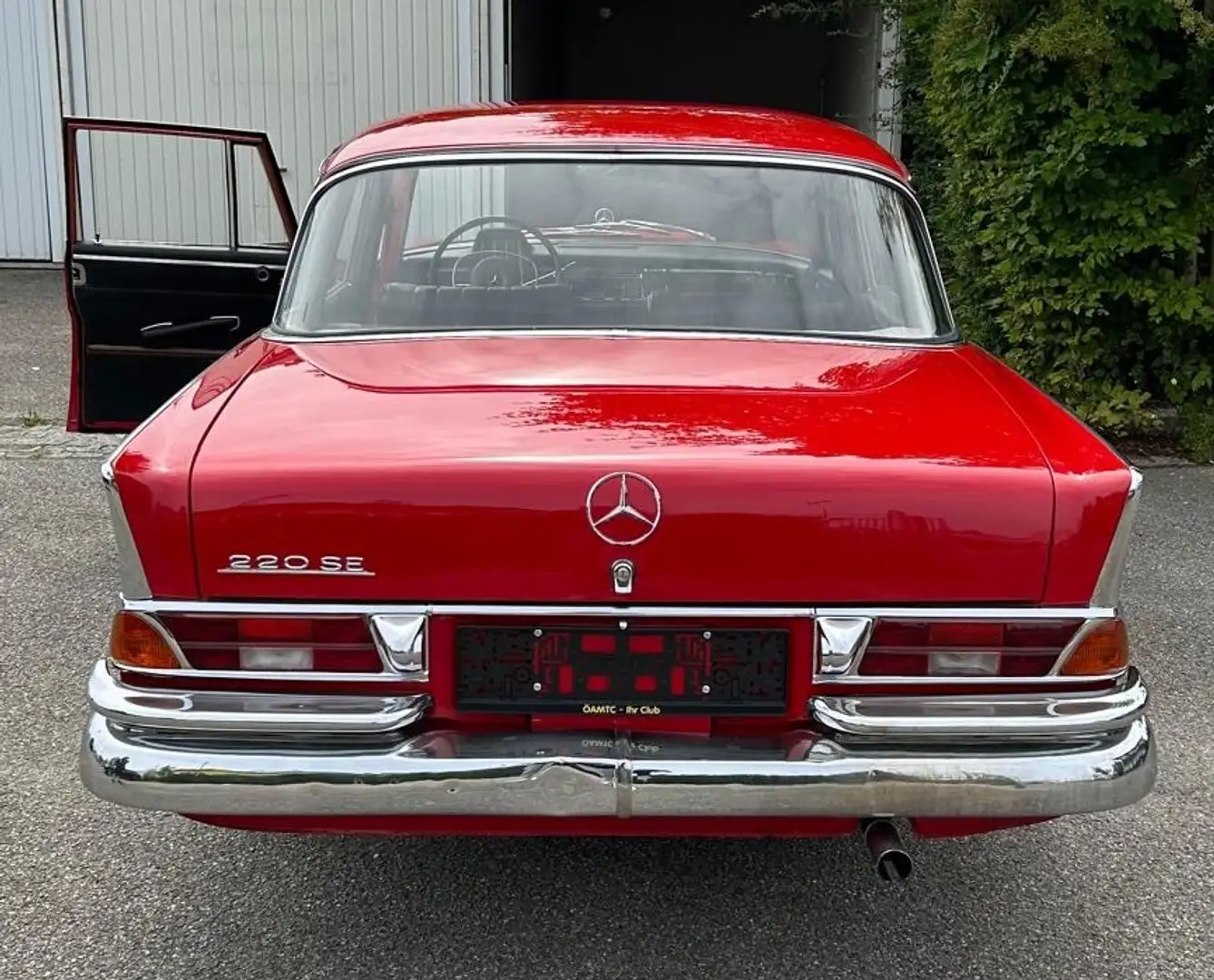 Mercedes-Benz 220 SE b (W111) OLDTIMER IM TOP ZUSTAND Roşu - 2