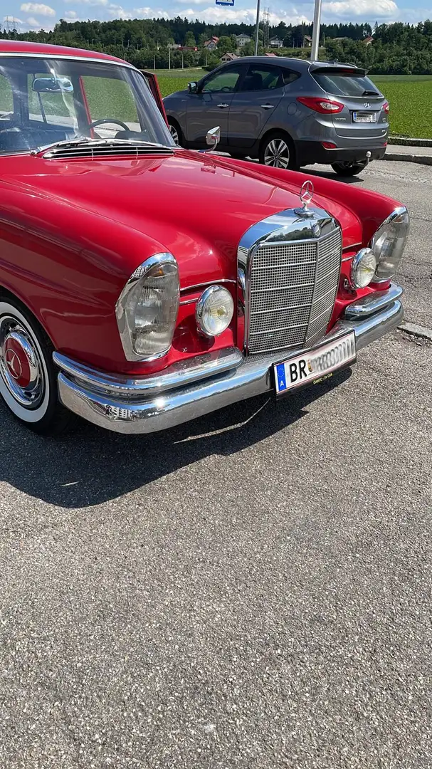 Mercedes-Benz 220 SE b (W111) OLDTIMER IM TOP ZUSTAND Roşu - 1