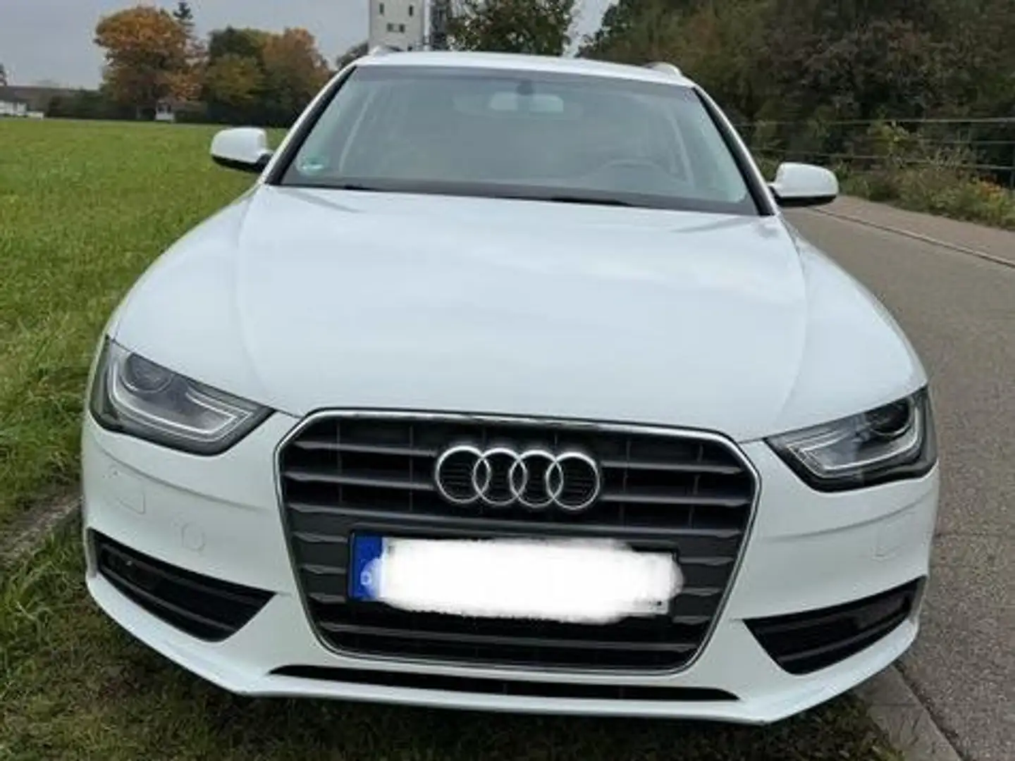 Audi A4 A4 Avant Avant 1.8 TFSI Attraction Weiß - 2