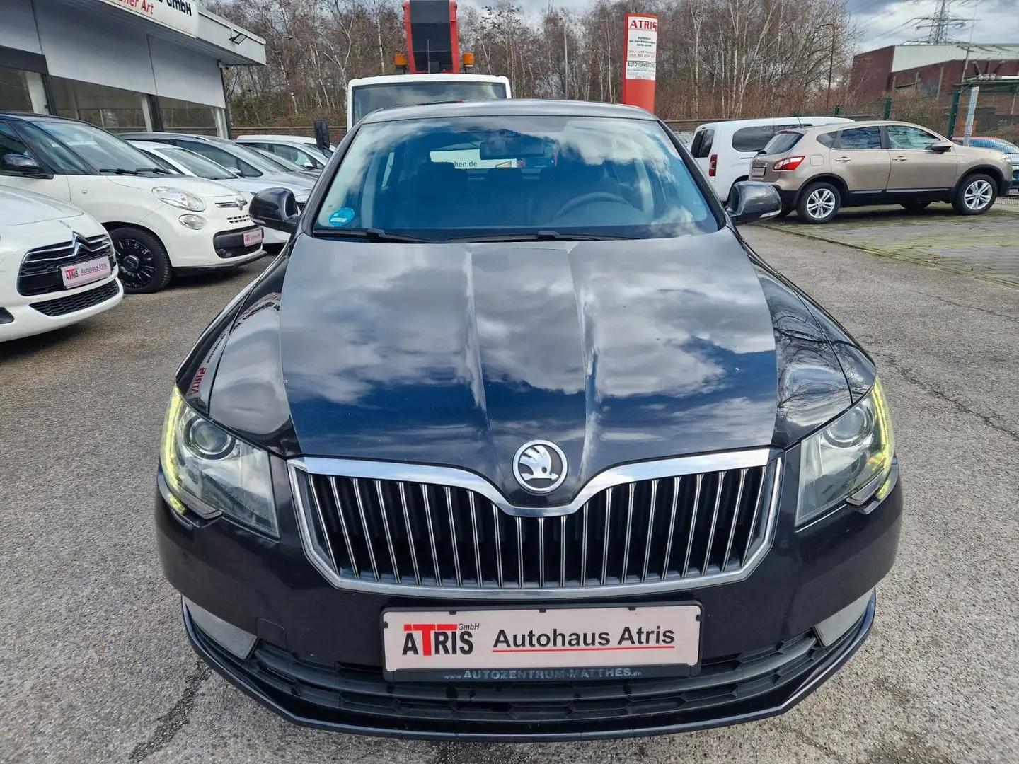 Skoda Superb Active Schwarz - 1