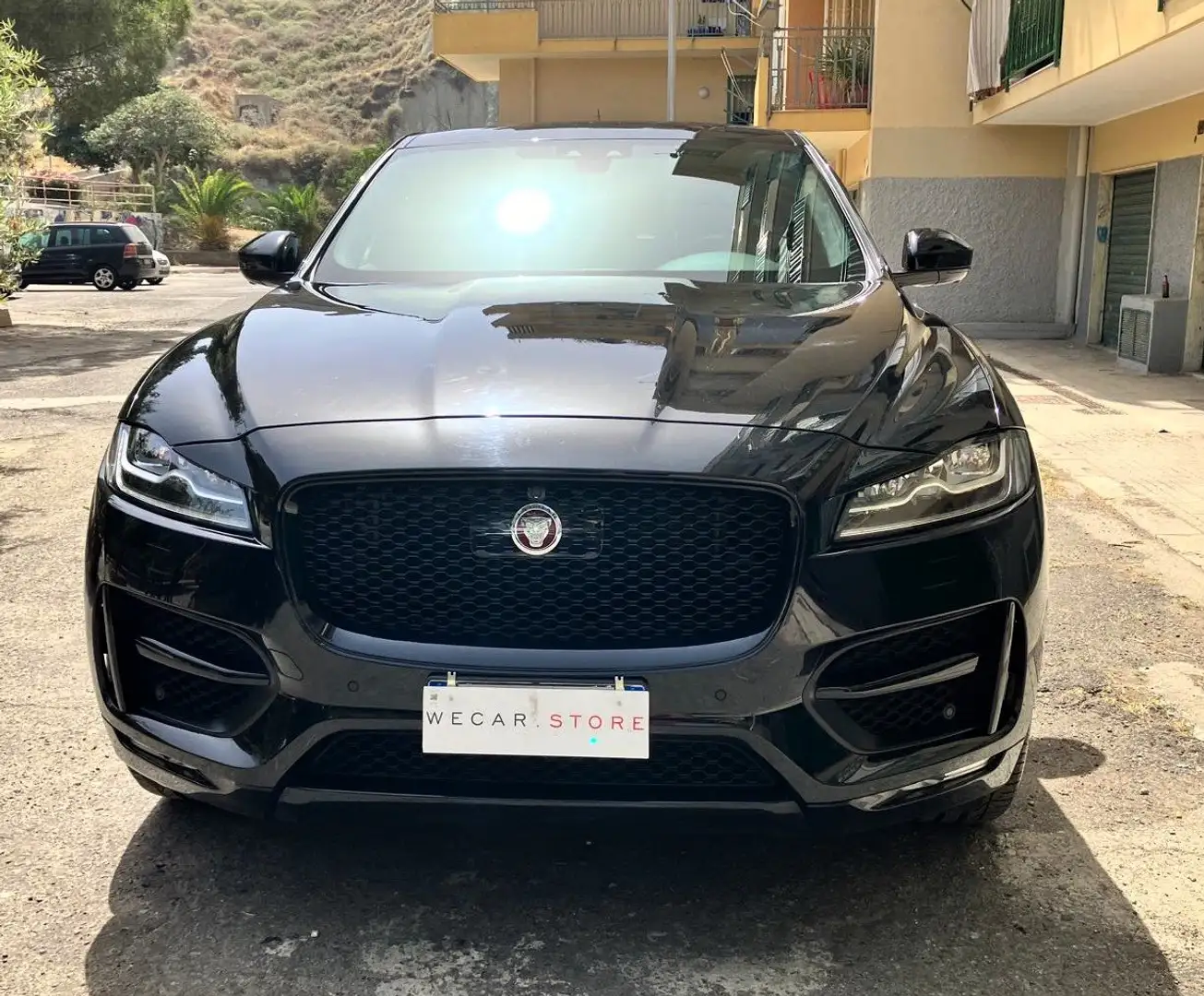 Jaguar F-Pace F-Pace 2.0 i4 Chequered Flag awd 250cv auto my20 Zwart - 2