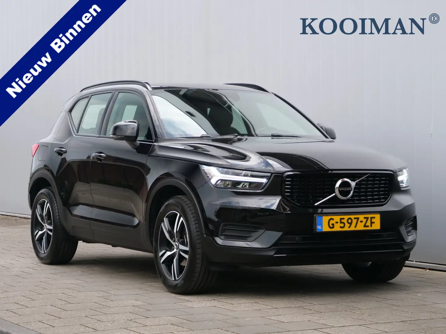 Volvo XC40 1.5 T3 165pk R-Design Automaat Adaptive cruise / L Noir - 1