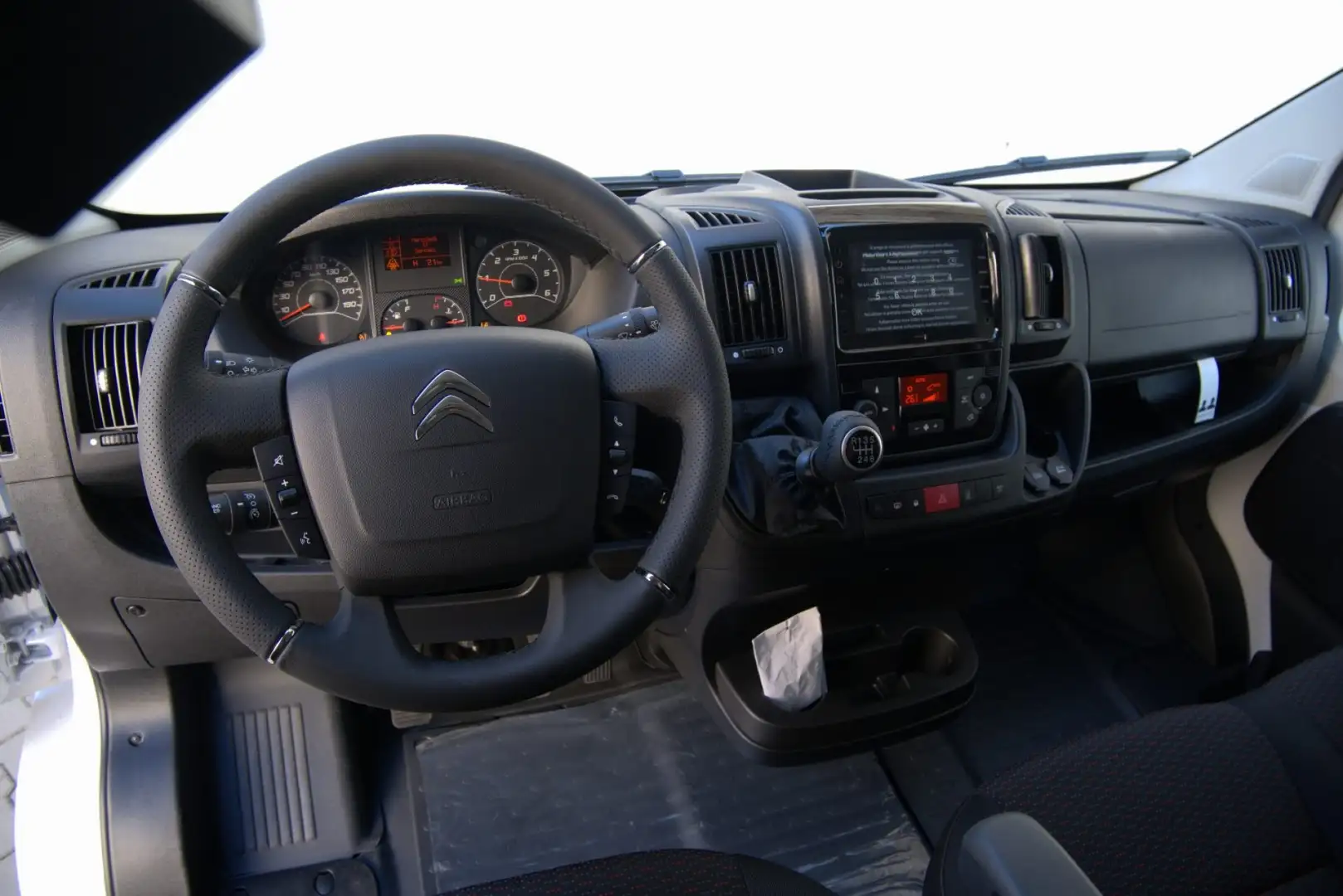 Citroen Jumper 35 2.2 BlueHDi 140 S&S PLM-TM Furgone Wit - 2