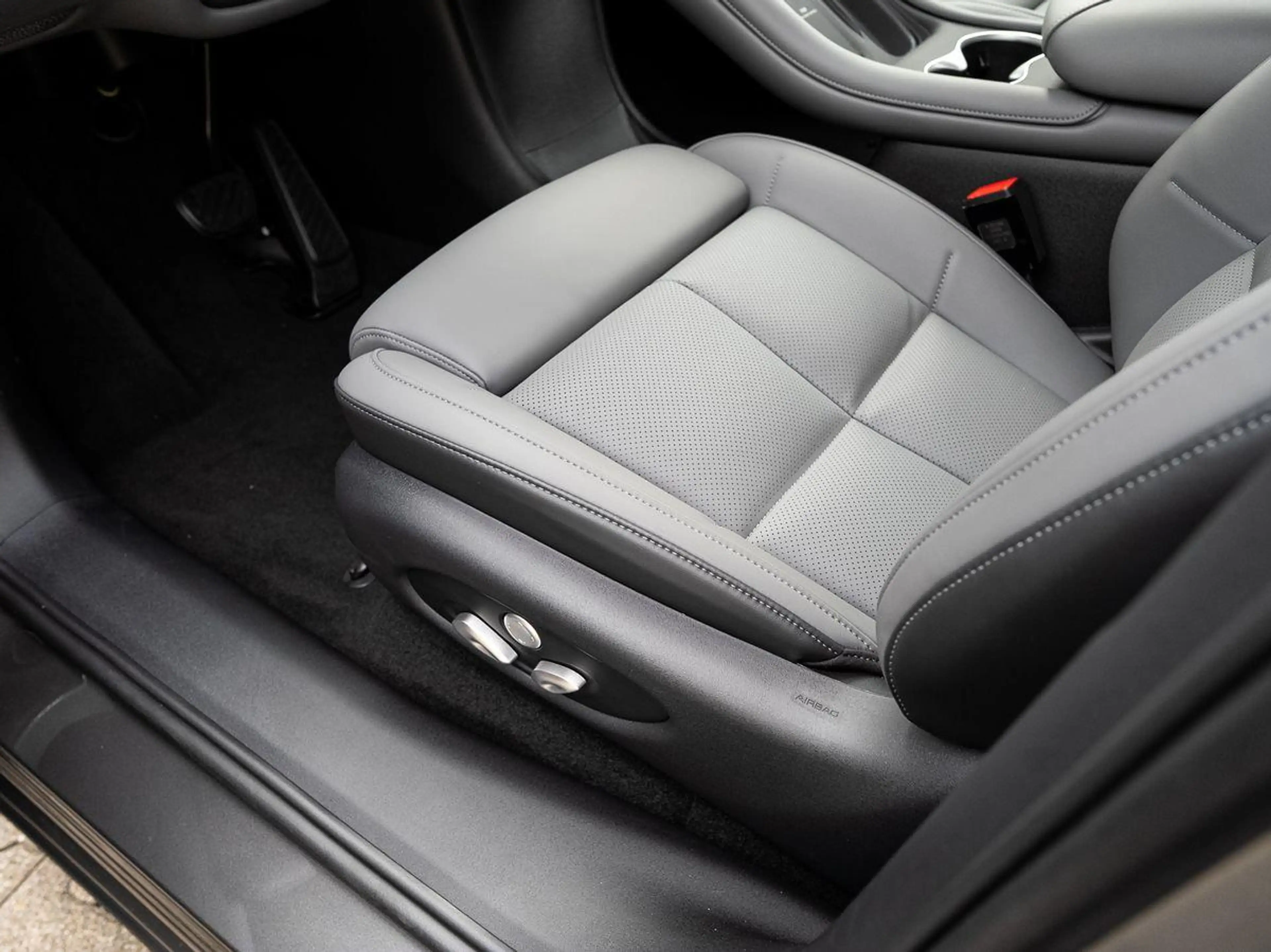 MG 100 kWh Performance AWD 7 Jahre Garantie — photo 11