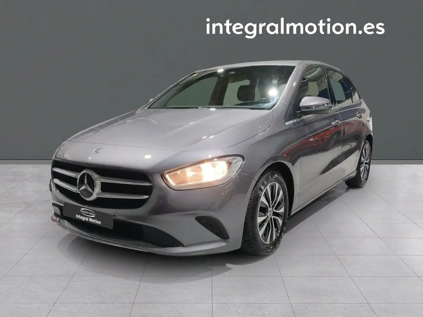 Mercedes-Benz B 180 d - 1