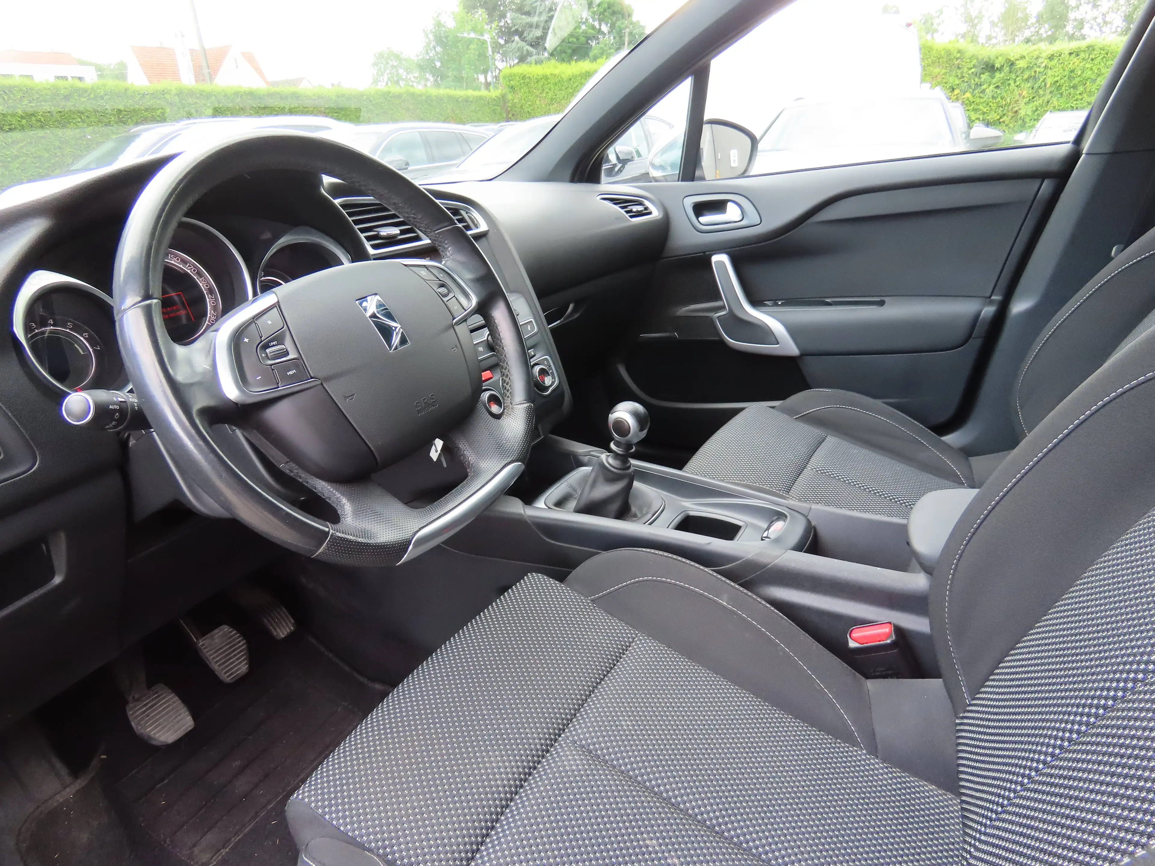 Citroen DS4 DS4 1.2 PureTech Chic S — photo 4