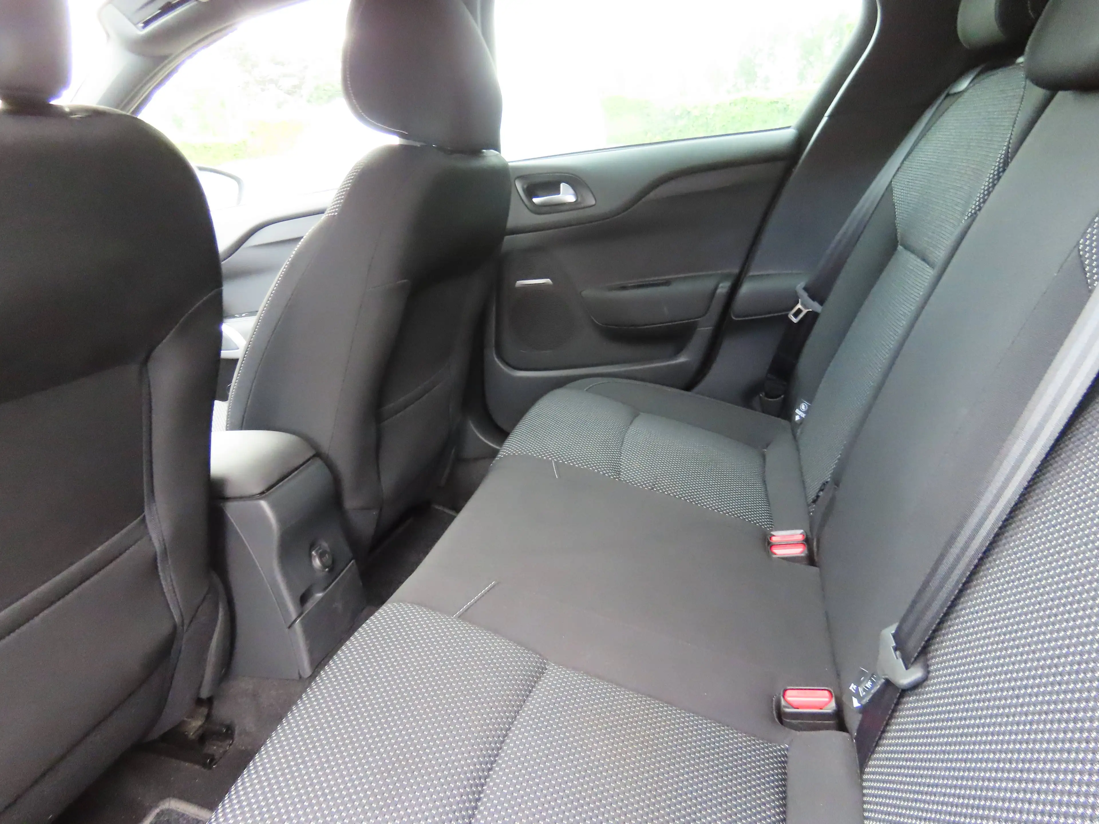 Citroen DS4 DS4 1.2 PureTech Chic S — photo 6
