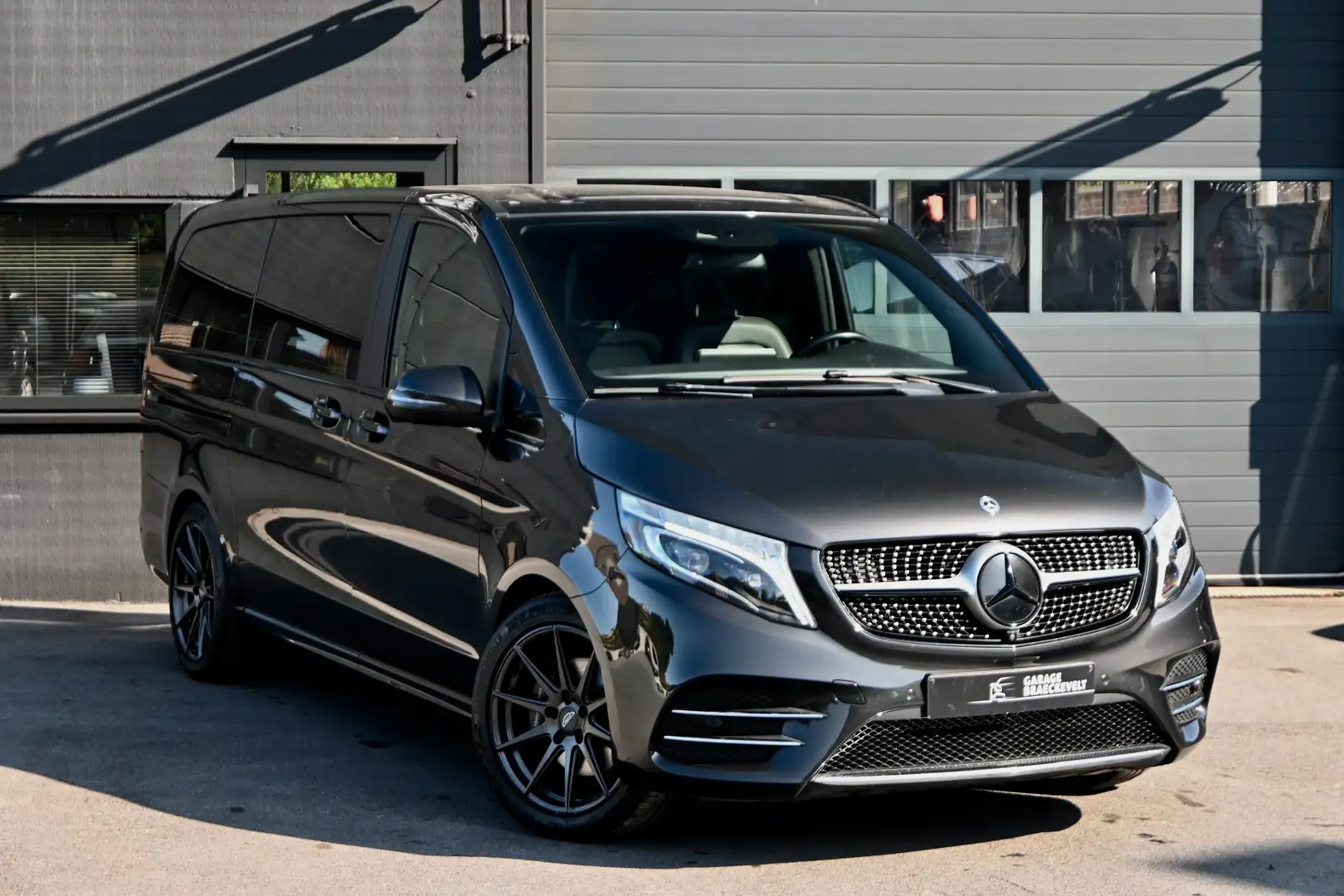 Mercedes-Benz V 300 d AMGpack -Dubbel cab -Burmester - Widescreen -BTW Gris - 2