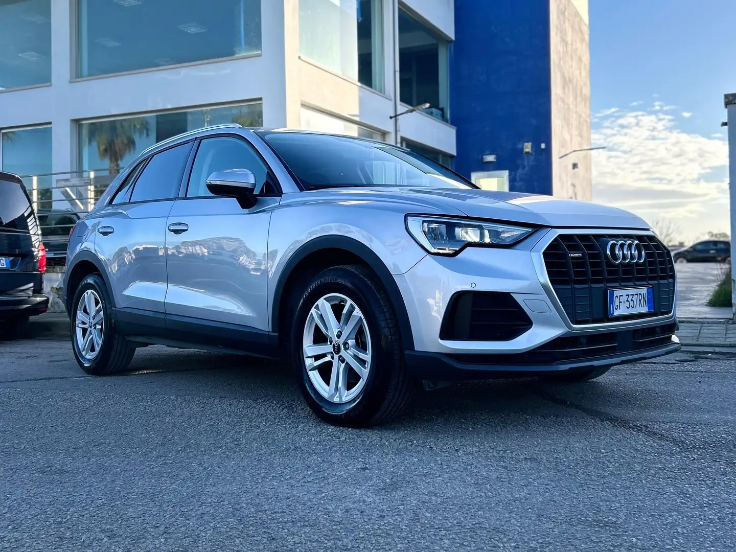 Audi Q3 Audi Q3 35 TDI quattro IVA ESPOSTA Argento - 2