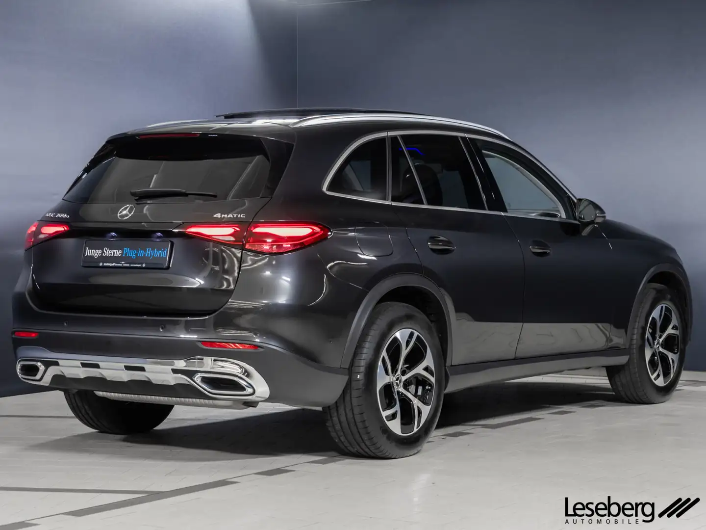 Mercedes-Benz GLC 300 GLC 300 e 4M Avantgarde LED/Pano/Kamera/Ambiente Grau - 2