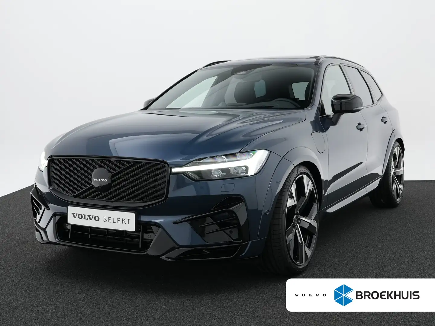 Volvo XC60 2.0 T8 Plug-in hybrid AWD Ultra Black Edition | NW Blauw - 1