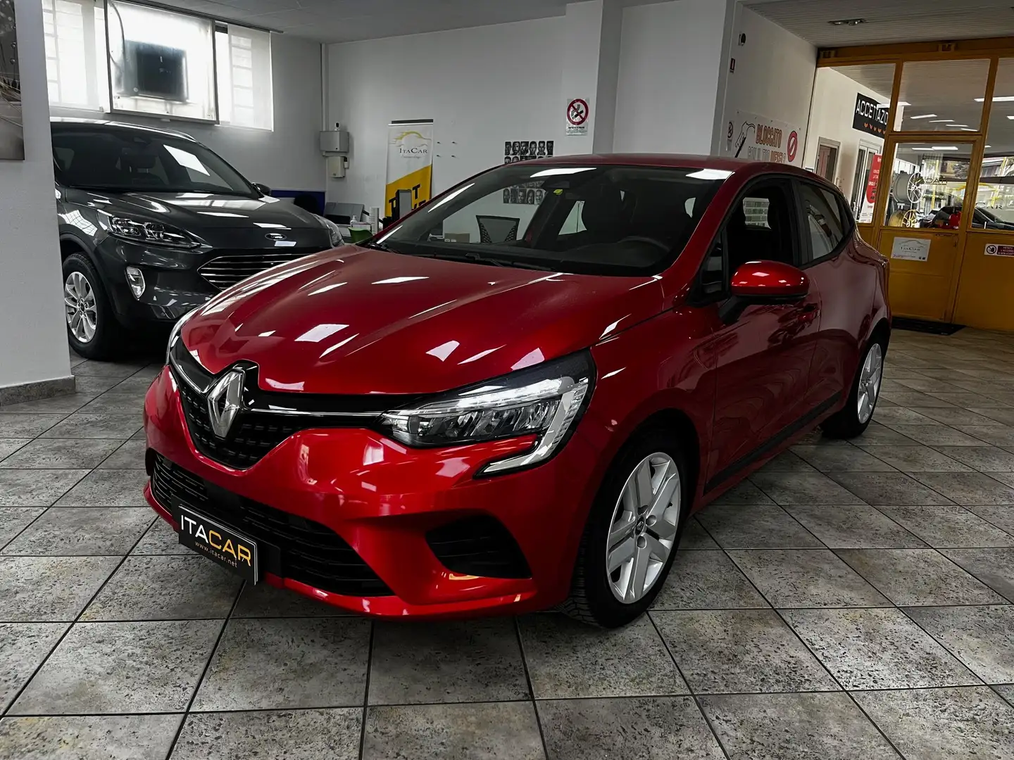 Renault Clio Clio 1.6 E-Tech hybrid Zen 140cv auto my21 Rosso - 1