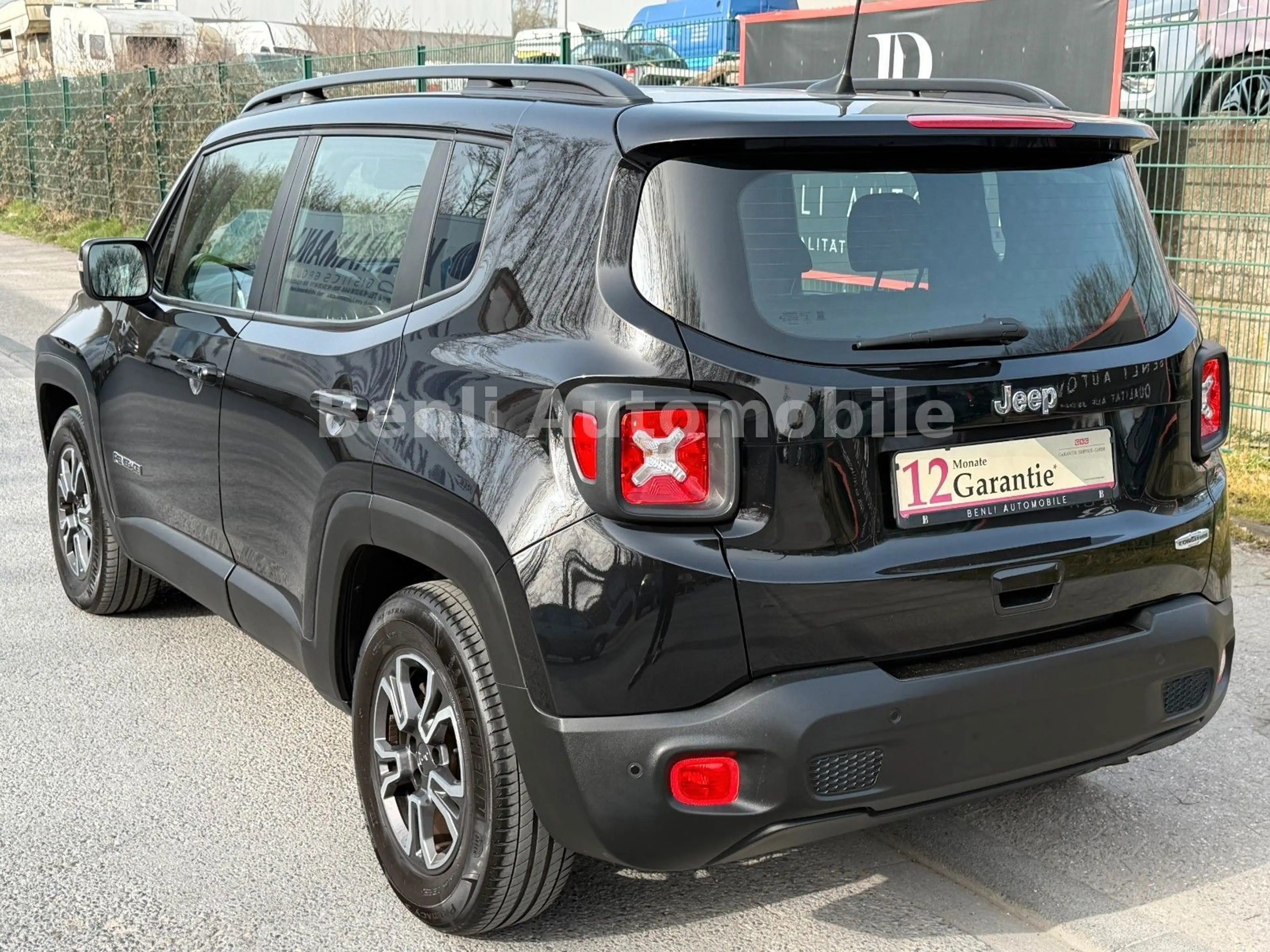 Jeep Renegade Longitude FWD/AUTOM/NAVI/PDC/TMP/SHZ/ — photo 3