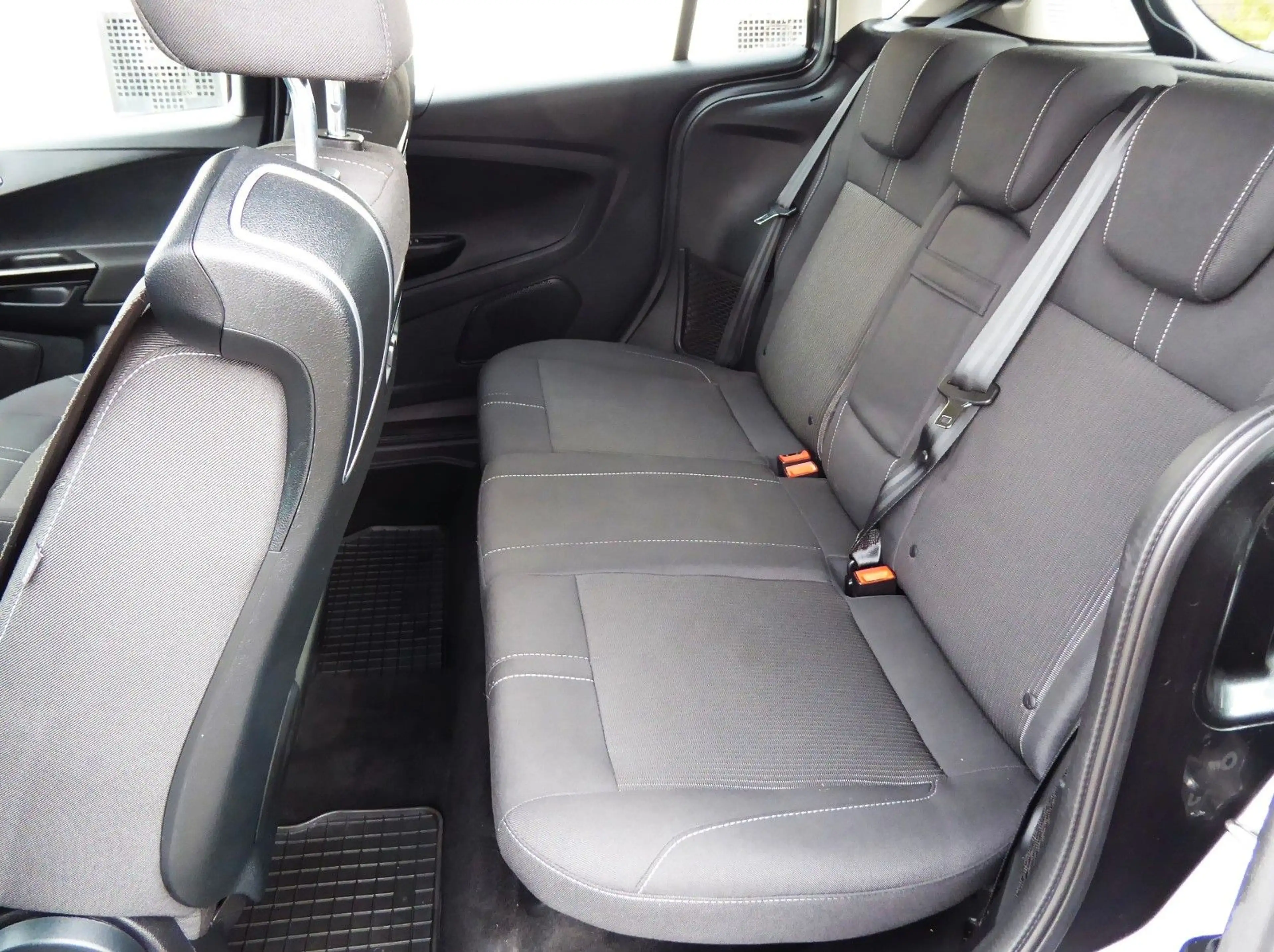 Ford B-Max Titanium Navi,Kamera,AHZV,Alu,PDC,Eu6 — photo 12