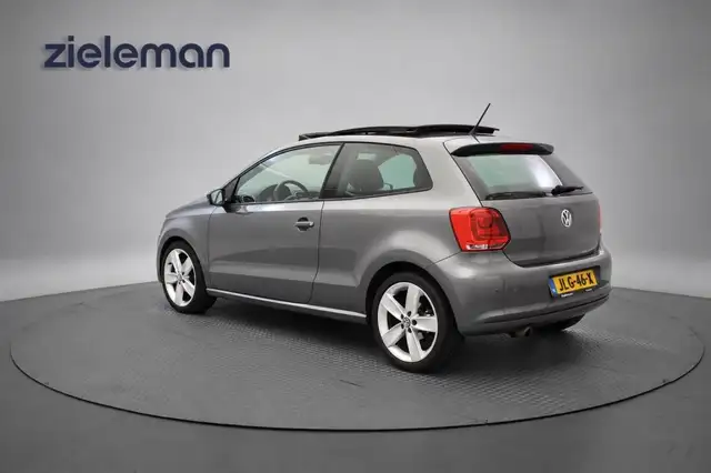 Volkswagen Polo view 3
