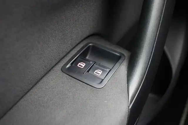 Volkswagen Polo view 27
