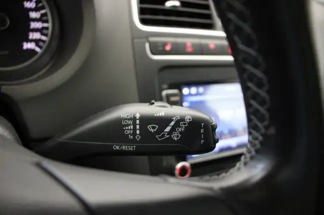 Volkswagen Polo view 23