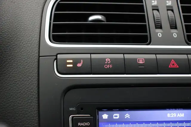 Volkswagen Polo view 8