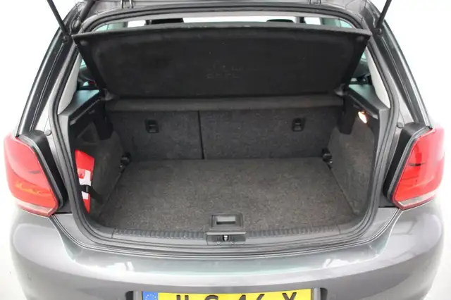 Volkswagen Polo view 12
