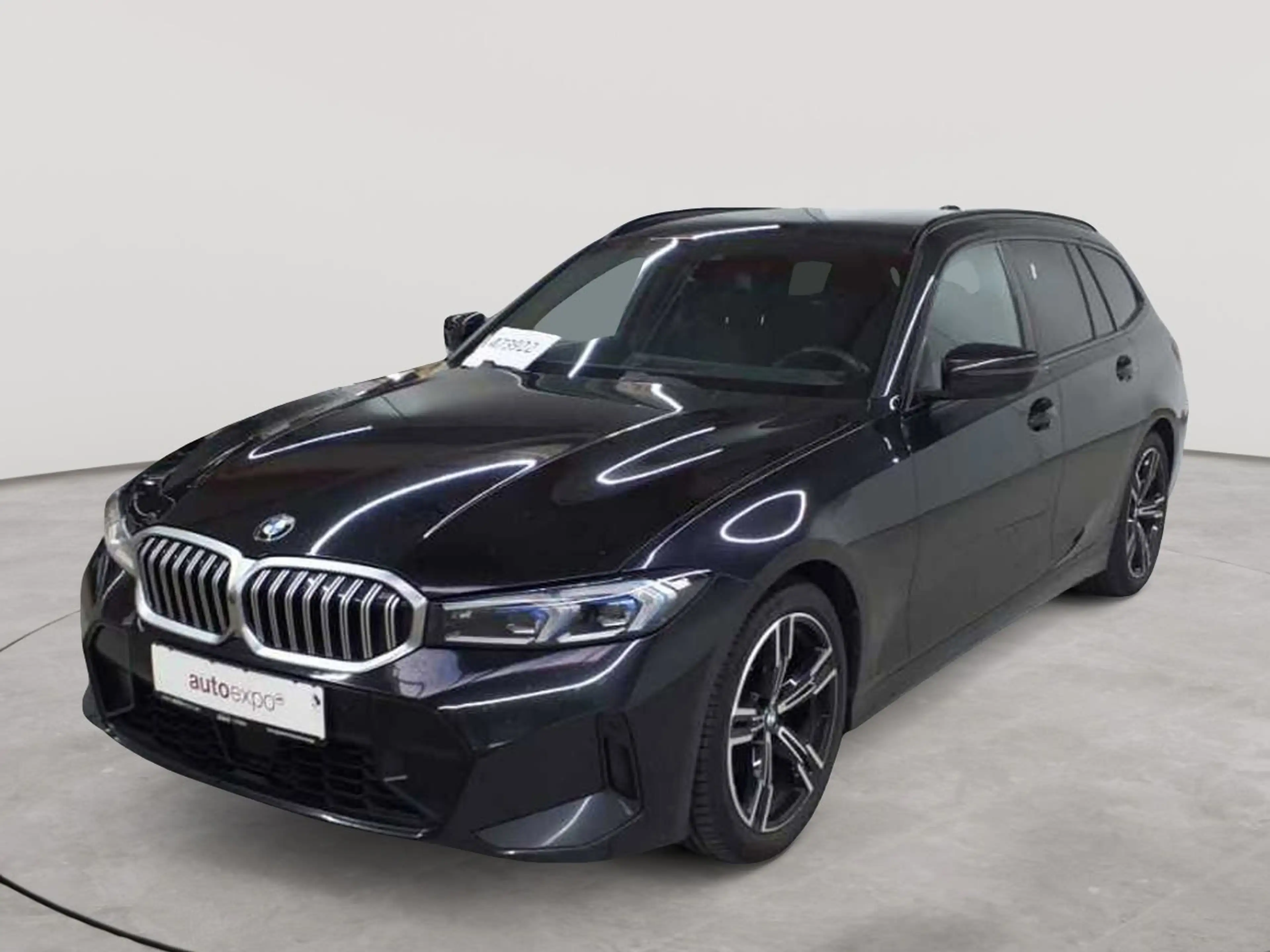 BMW 320 320d Touring Aut. M Sport AHK HuD Navi — photo 2