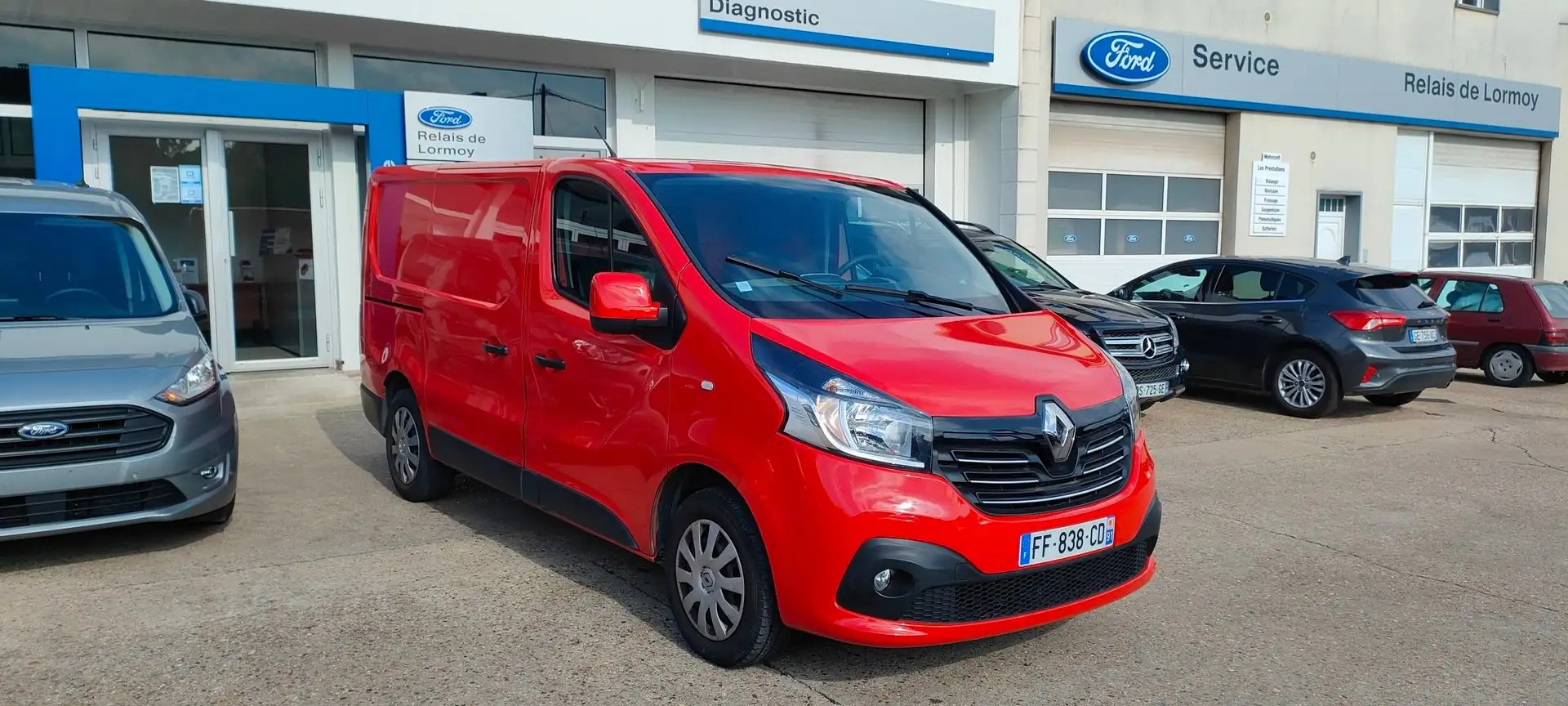 Renault TRAFIC L1H1 1.6 DCi 120ch S&S BVM6 GD CONFORT Rouge - 2