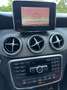 Mercedes-Benz GLA 200 d + NAVI + TOIT PANO + CUIR + CAR-PASS Gris - thumbnail 12
